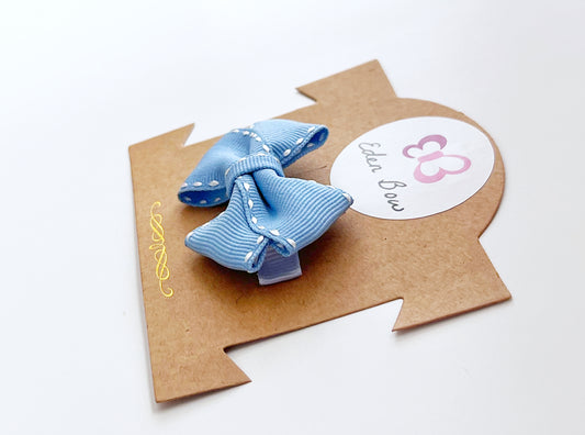 Bluebell stitch bow