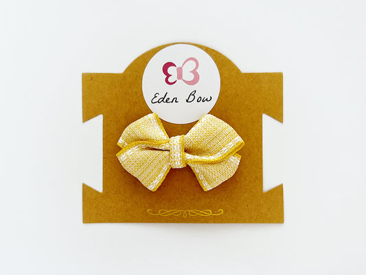 Buttercream stitch bow