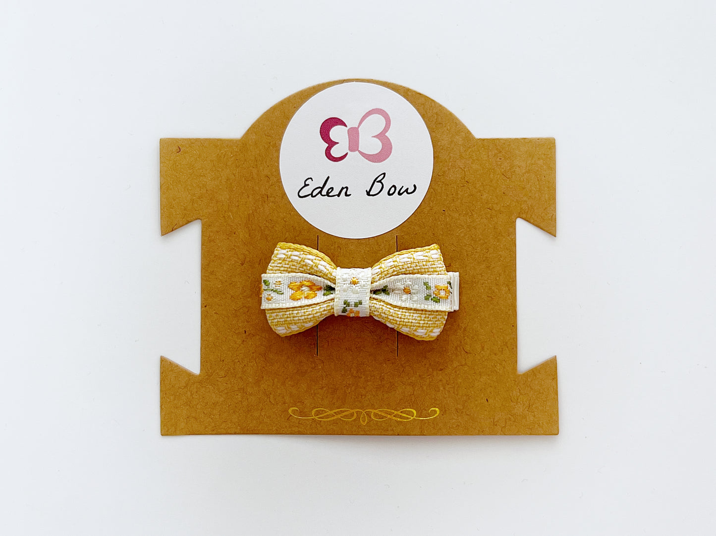 Chamomile bloom bow